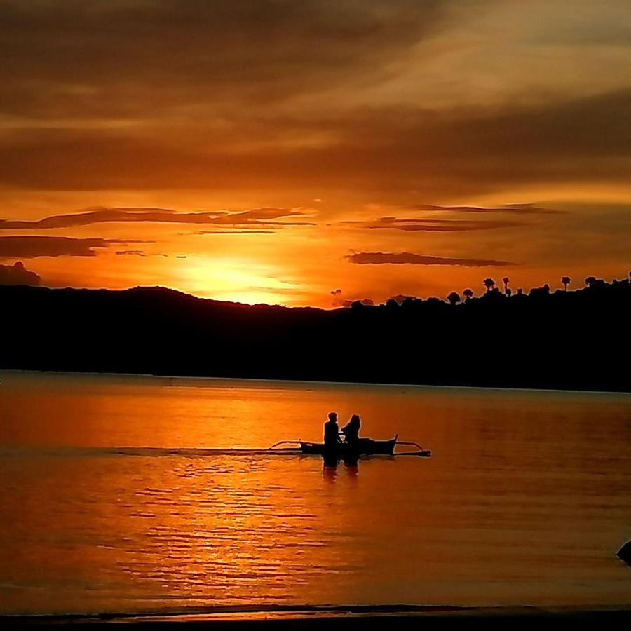 Bed and Breakfast Lonos Circle Romblon Exterior foto